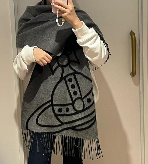 西太后【双面披肩】英国朋克教母“西太后VivienneWestwood”最爱的土星（AN） 商品图3