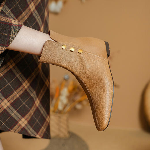 【预售5天】巨软头层羊皮尖头内增高，平底短靴复古马丁靴PS&PS2279 商品图1