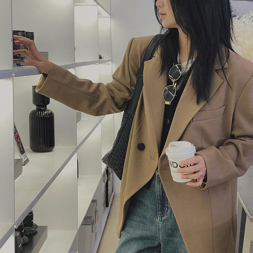 【顺丰包邮】40013 洛诗琳秋冬新款美式设计感两粒扣A字休闲西装女618 商品图3