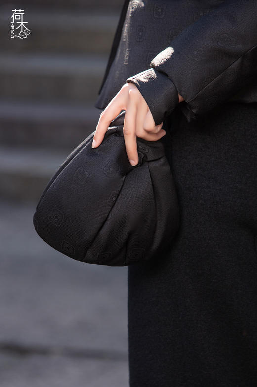荷木HEMU丨望江南·羽绒手包 商品图4