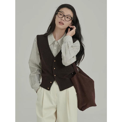 LR松弛感绞花针织V领马甲 商品图3