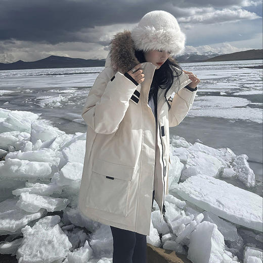 西遇黑色毛领加厚棉服女冬季新款工装连帽派克服加绒外套SS141395 商品图4