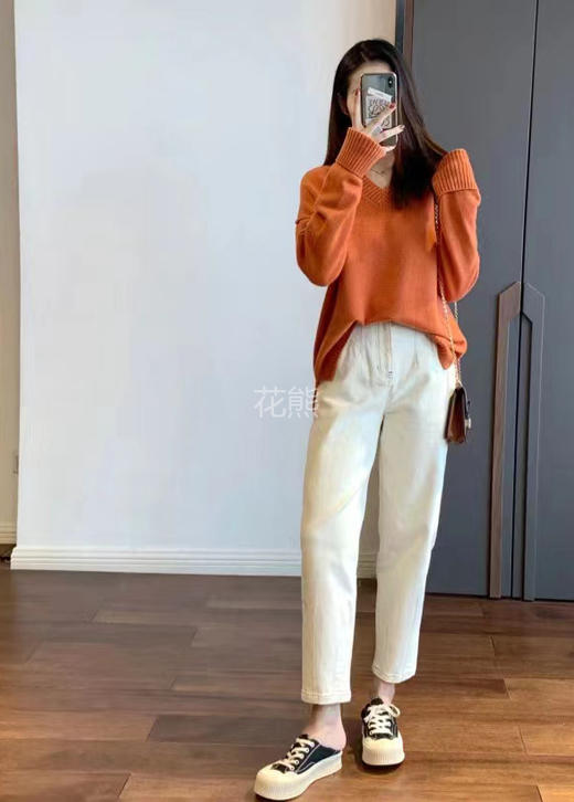 【显瘦弹力牛仔哈伦萝卜裤】柔暖复合一体绒， 常规款 加绒款可选，可穿到145斤 牛仔哈伦裤版型，上宽下窄，特别藏肉显瘦 加绒款550g高克重，一条裤过冬 面料自带斜纹肌理，高级质感 商品图5