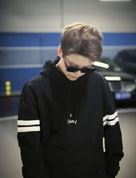 YL 刺绣连帽卫衣（JN）