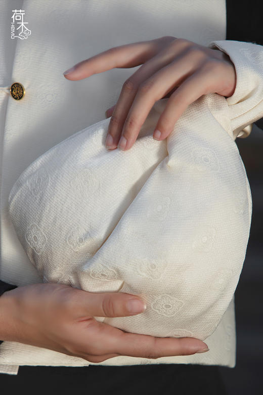 荷木HEMU丨望江南·羽绒手包 商品图1