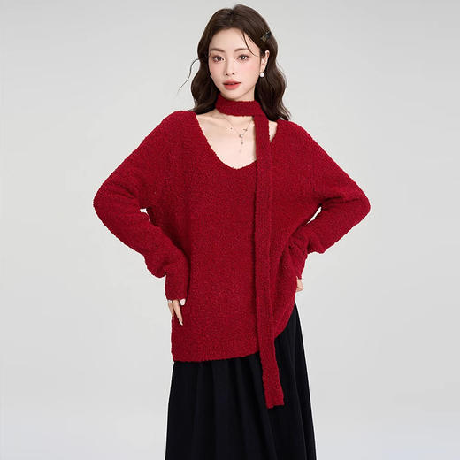 （赠围脖飘带）高级感红色V领毛衣两件套 | 软糯圈圈纱 慵懒显瘦 显白衬肤 宽松长袖针织衫 商品图3