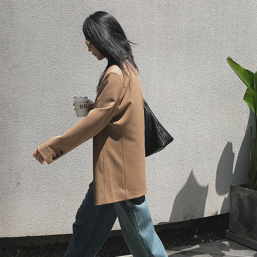 【顺丰包邮】40013 洛诗琳秋冬新款美式设计感两粒扣A字休闲西装女618 商品图4