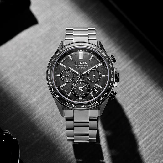 西铁城/CITIZEN光动能卫星对时万年历时尚男腕表CC4058-67X 商品图6