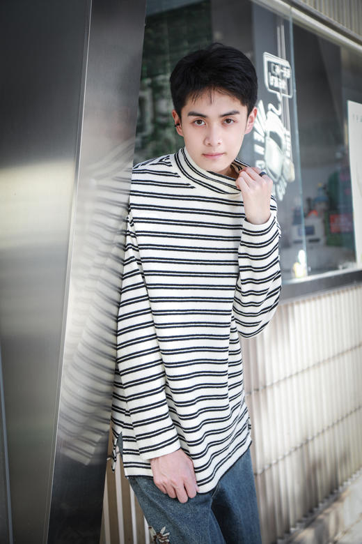 S44241194条纹高领长袖T恤 商品图2