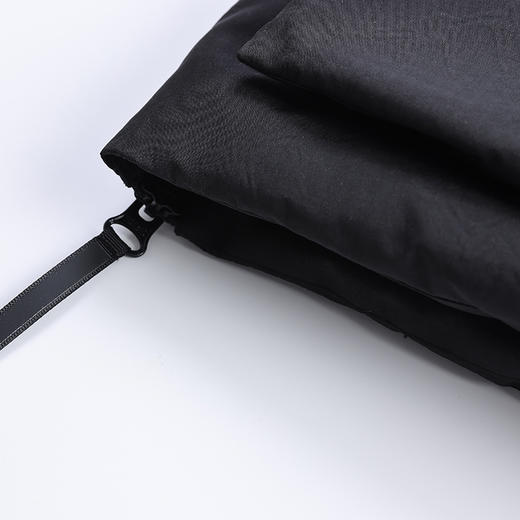 【新品上新】HX 冬季短款立领羽绒服Z100440009101/02 商品图9