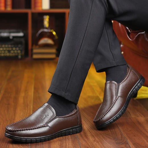 过年送礼首选 KAISER 软底好走路 软面不压脚背 头层牛皮高档礼遇  商务休闲爸爸皮鞋 商品图2