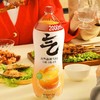 元气森林 0糖0脂0卡维C橙味气泡水(汽水) 2l/瓶 商品缩略图3