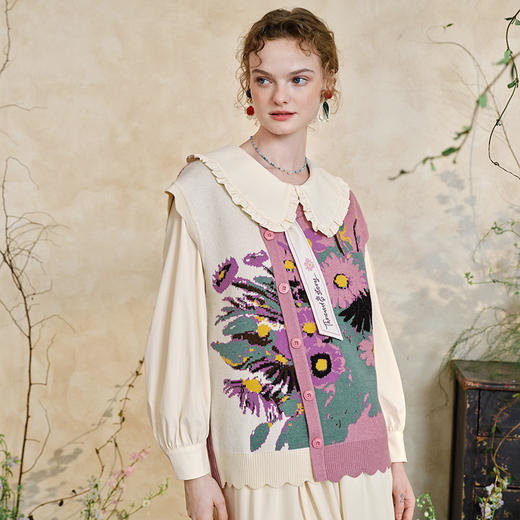 两三事 半梦花醒 2025春季新款拼色花卉图案领带装饰无袖针织衫女 商品图1