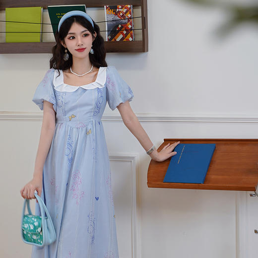 两三事梵高文艺晨风栖谷2024夏新款甜美泡泡袖拼色翻领印花连衣裙 商品图1