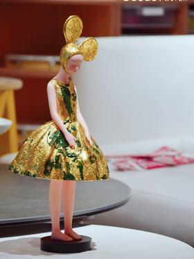 张驰《金绿交织的梦》然女孩