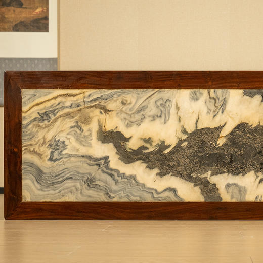 清 红木镶云石夔龙纹角牙条桌 商品图2