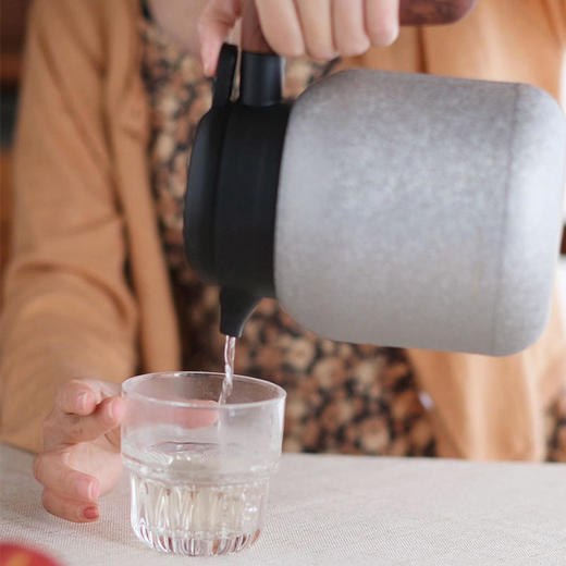  预售7天内发出拾物观心 弱碱水富氢纯钛内胆保温杯+纯钛内胆保温壶，钛内胆（覆钛工艺），500ml1000ml，喝到一口安全、放心热水 商品图4