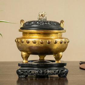 清 铜鎏金绳耳鼓钉纹香炉（紫檀盖座）