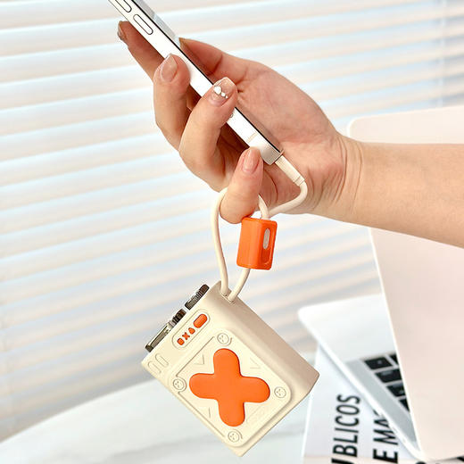 严选 | i-mu幻响小X移动电源充电宝 10000毫安 22.5w快充 轻薄便携 商品图1