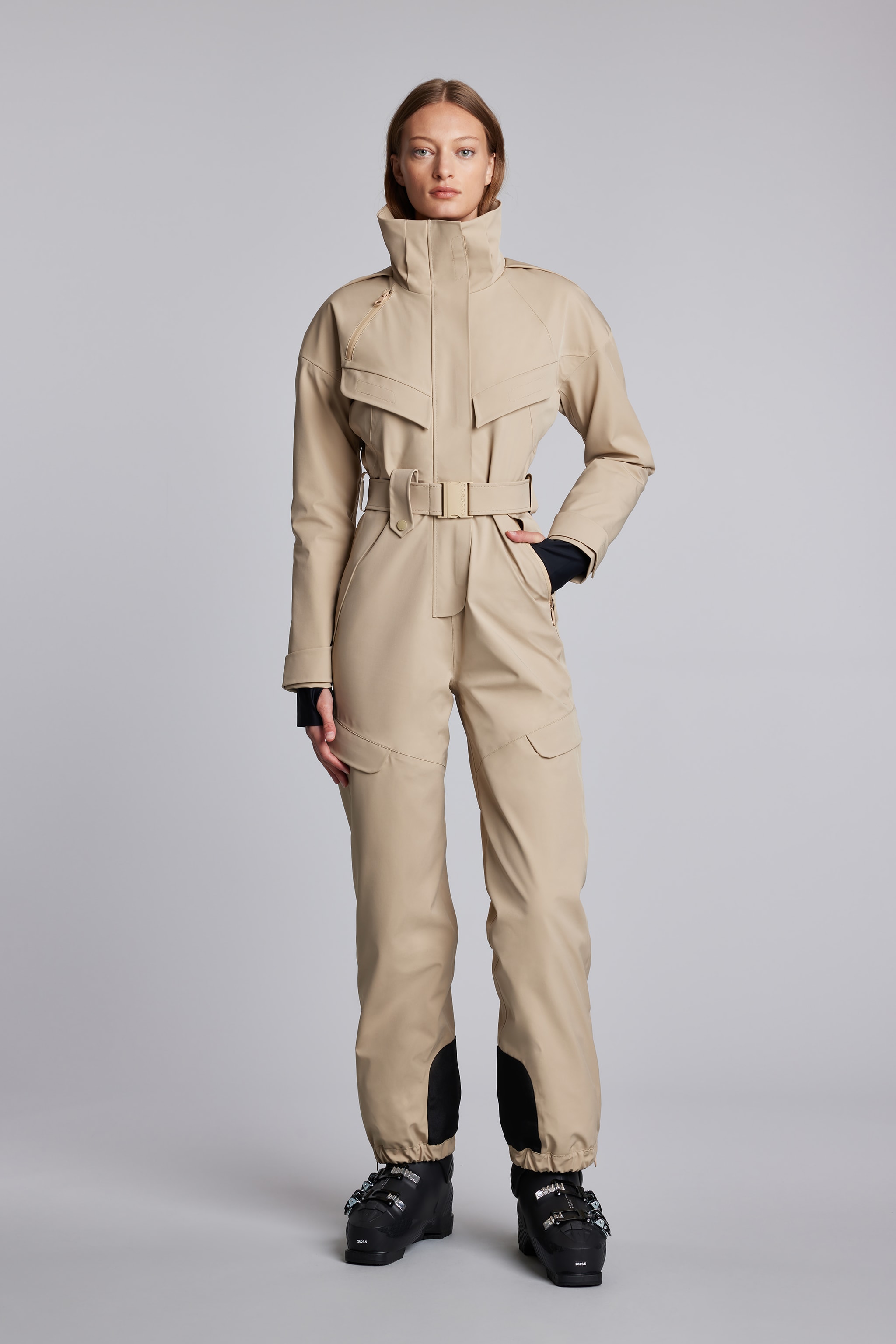 Cordova - Apex Ski Suit - Sand - 女装 - 连体滑雪服 - 沙色