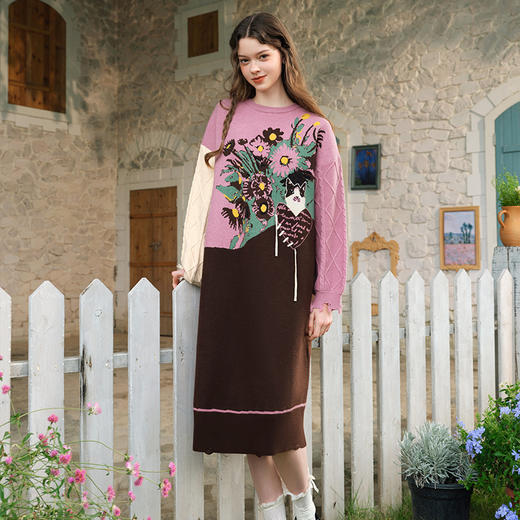 两三事花雨传信2025春新款拼色流苏花卉图案磨破袖口毛衣裙连衣裙 商品图2