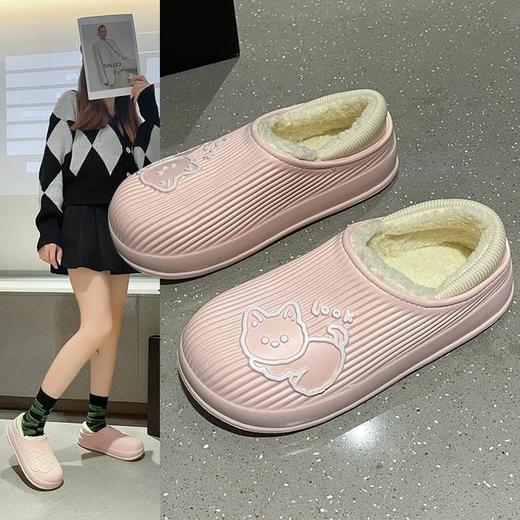 【新款情侣棉拖鞋】舒适温暖，防滑耐磨，长效保温。情侣新款可爱又实用，加厚毛绒内里，柔韧材质，经久耐穿。室内外皆可穿搭，为你带来冬季保暖，让生活更美好！ 商品图4