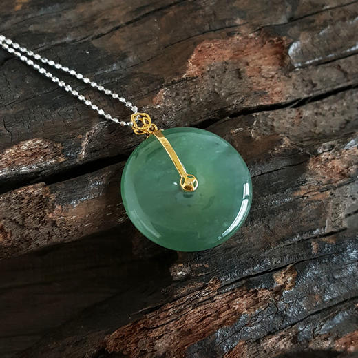 【天然正品】A货翡翠AU750黄金镶天然冰种绿色平安扣翡翠吊坠项链吊坠：29.5*23.8*4.3MM中性款现售价：2180！141124NJS07 商品图5