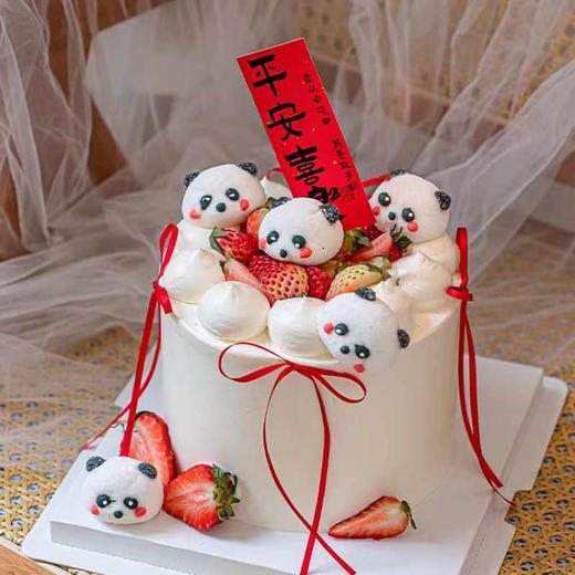 熊猫滚滚草莓奶油蛋糕 商品图1