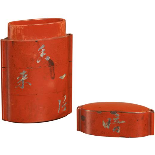 清 朱漆嵌螺钿诗文四层随身香盒 商品图5