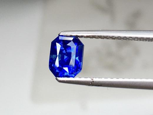 1.21ct刻面蓝宝石裸石 商品图2