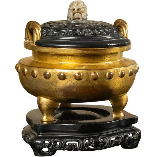 清 铜鎏金绳耳鼓钉纹香炉（紫檀盖座） 商品图5