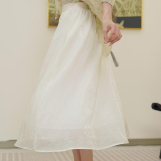 两三事雨季白茶夏季新款纯色光泽感A字高腰半身裙仙女飘逸 商品图1