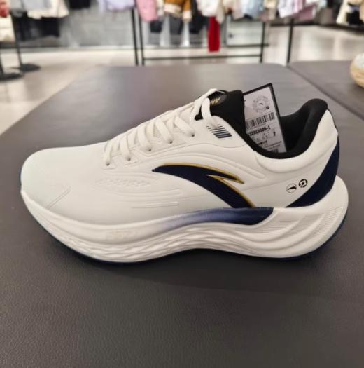 安踏2025旅步PG7男跑鞋春季新款缓震透运动鞋112515509 商品图1