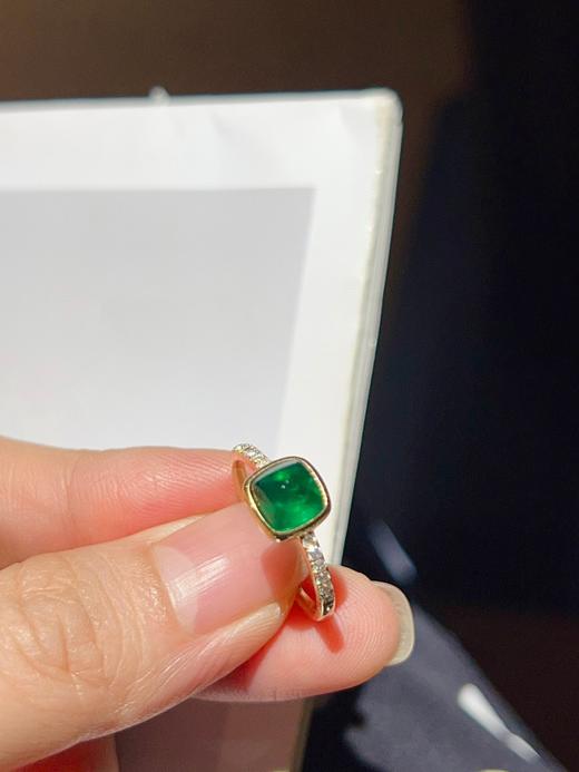 1.48ct糖塔祖母绿戒指 商品图3