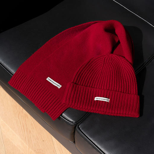 疯帽子 纯羊毛围巾毛线帽两件套装 秋冬礼盒节日圣诞送礼套装 商品图1