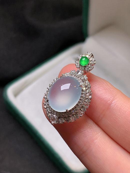 蛋面翡翠吊坠 商品图1