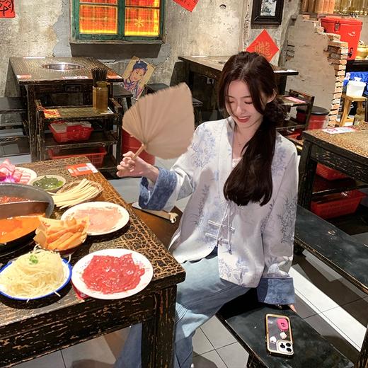 金蘑菇菇 山有木兮 木有枝/ 新中式刺绣 提花 手工盘扣锦缎外套 商品图5