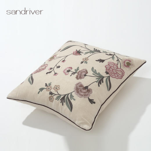花朵绣花羊绒抱枕 SJF95P588W 商品图1