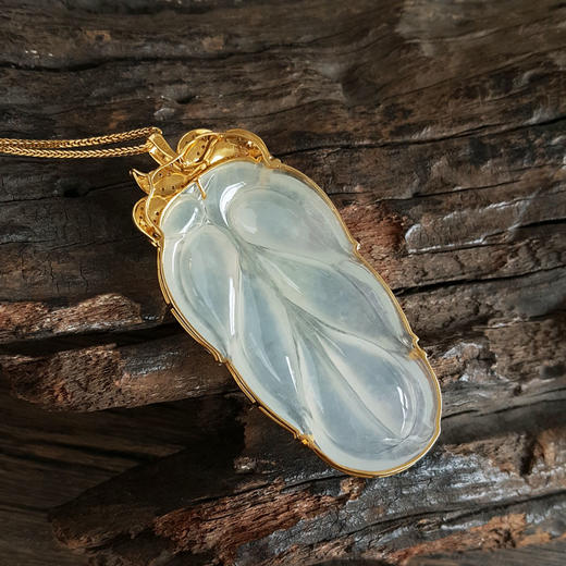 【天然正品】A货翡翠AU750收藏级黄金镶钻镶天然冰种叶子翡翠（金枝玉叶）吊坠项链吊坠：68.1*32.7*8.7MM女士现售价：9880！291024NJS09 商品图7