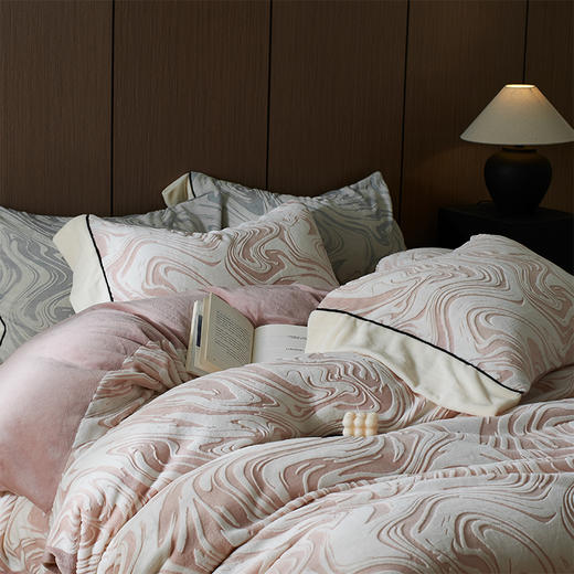 顶柔6D雕花牛奶绒四件套|暖糯舒适牛奶绒，无静电更安睡 商品图4