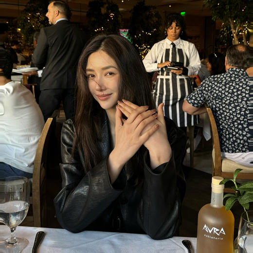 ROMI STUDIO“棕标甄选”100%羊皮肌理感西装版皮衣外套RW24WWG0380 商品图3