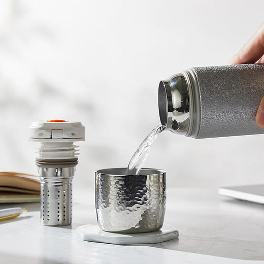  预售7天内发出拾物观心 弱碱水富氢纯钛内胆保温杯+纯钛内胆保温壶，钛内胆（覆钛工艺），500ml1000ml，喝到一口安全、放心热水 商品图2