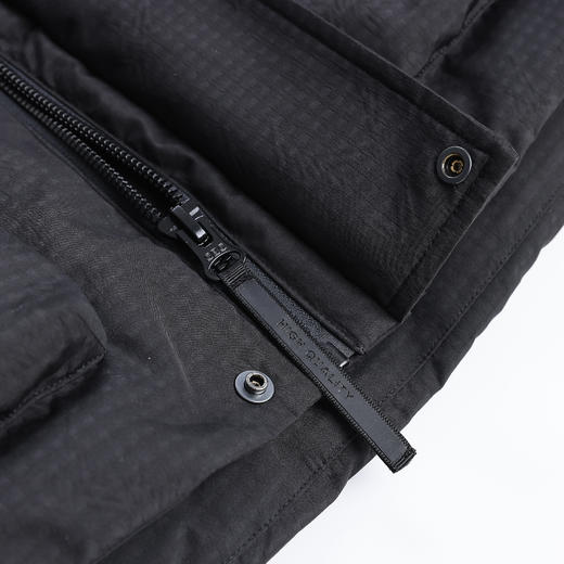 【新品上新】HX 冬季短款立领羽绒服Z100440009101/02 商品图11
