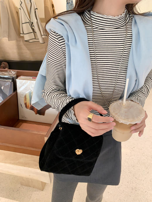 【99元任选2件】 微信粉丝秒杀专场 仅此今天 活动结束下架 条纹打底衫 商品图3