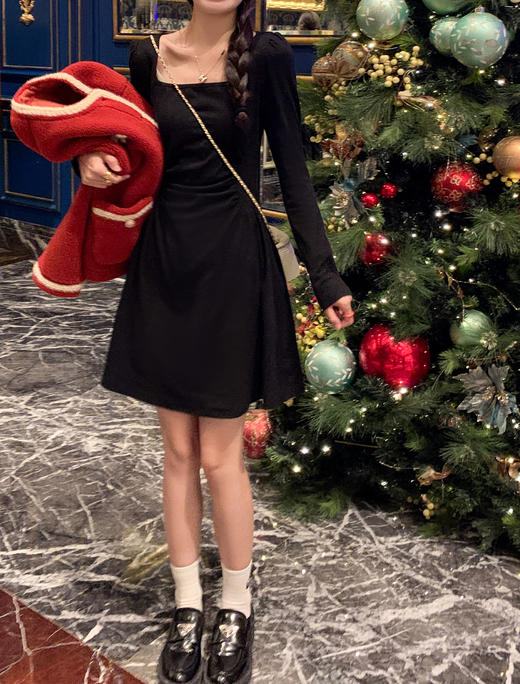 【179元任选2件】现货！方领连衣裙 商品图3