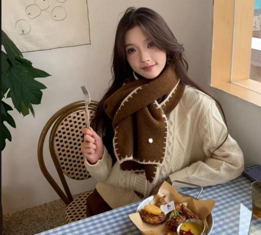 <曾小咸推荐> 锁边工艺小金属标保暖围巾 日常价88/件 活动价59.99！【预售款，预计3-15天发货】 商品图3