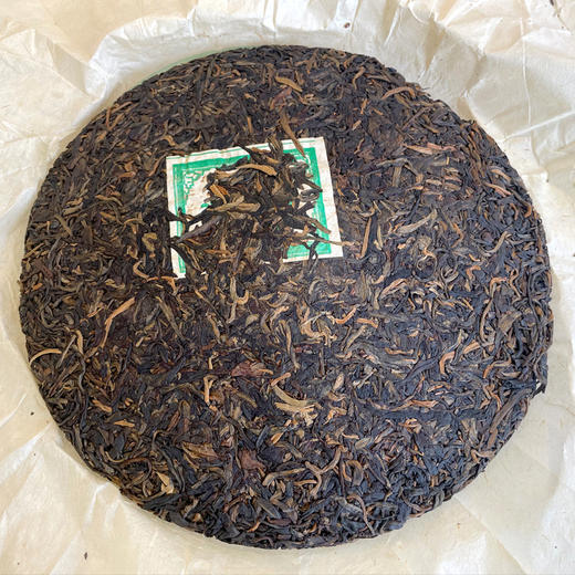 2004年南峤茶厂版纳七子饼普洱老生茶 西定、巴达、布朗山原料拼配 干仓真品高香 茶汤细腻回甘好 性价比非常高 商品图7
