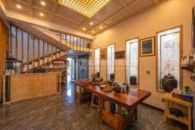 玉溪慢姑娘维也拿轰趴馆