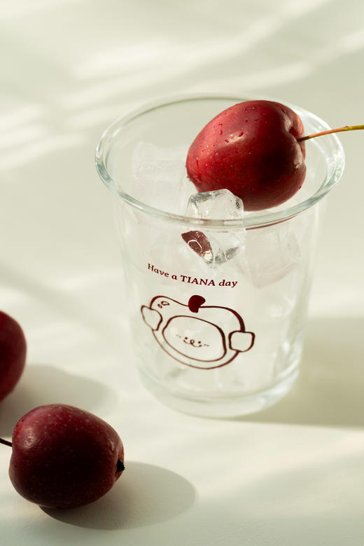 苹果修狗玻璃杯- 商品图0