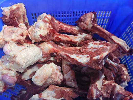 【预售-12月25日发货】合作产品/ 生态散养黑毛土猪冷鲜肉  （非冷冻） 顺丰空运  任意搭配2件起售 「需要单独下单，不可以与蔬菜，大米一起下单，不包邮产品」 商品图11